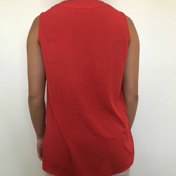 **SOLD ELSEWHERE: red sleeveless blouse (S) - Picture 4 of 9